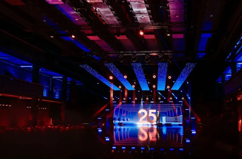 „Będzie tylko jeden film do puszczenia.” Czyli jak drobny detal potrafi skomplikować realizację eventu